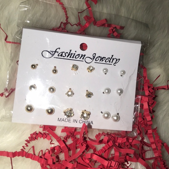 Earrings - Picture 1 of 1